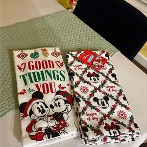 Disney Holiday Red and White Christmas Mickey and Minnie Kitchen Towels Set of 4